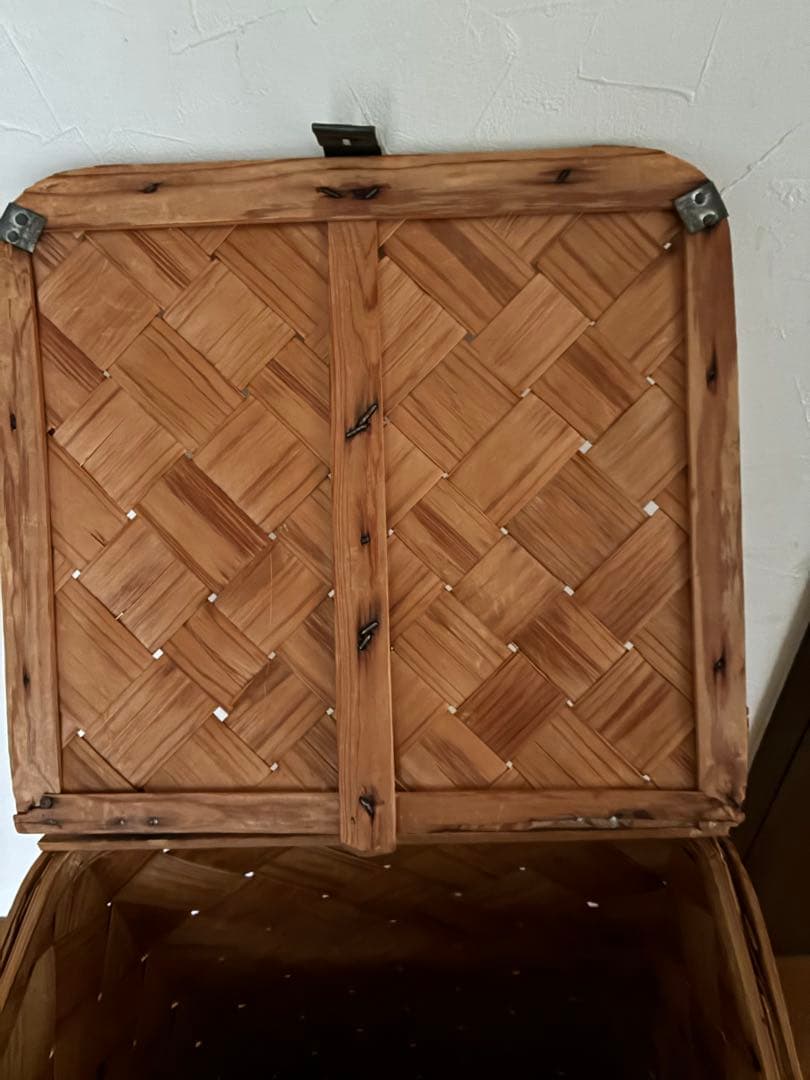 スポーンコリ縦長バスケット 蓋付き アンティーク