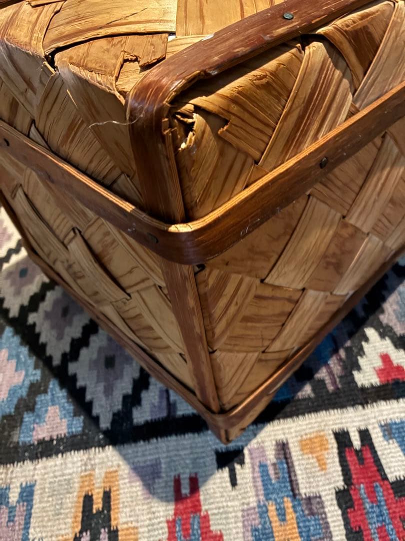 スポーンコリ縦長バスケット 蓋付き アンティーク