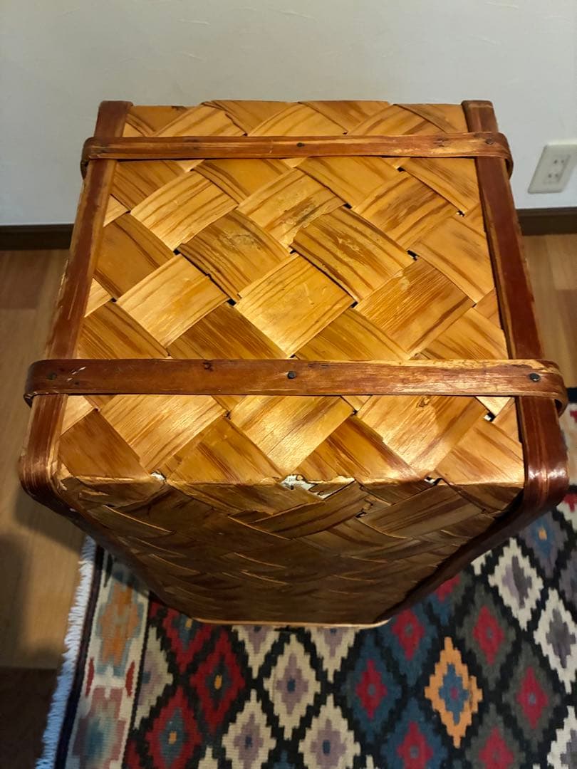 スポーンコリ縦長バスケット 蓋付き アンティーク