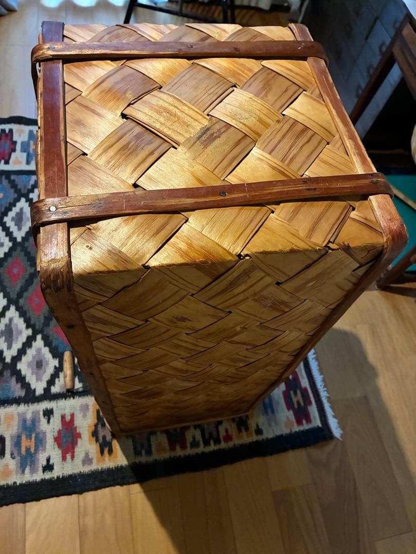 スポーンコリ縦長バスケット 蓋付き アンティーク