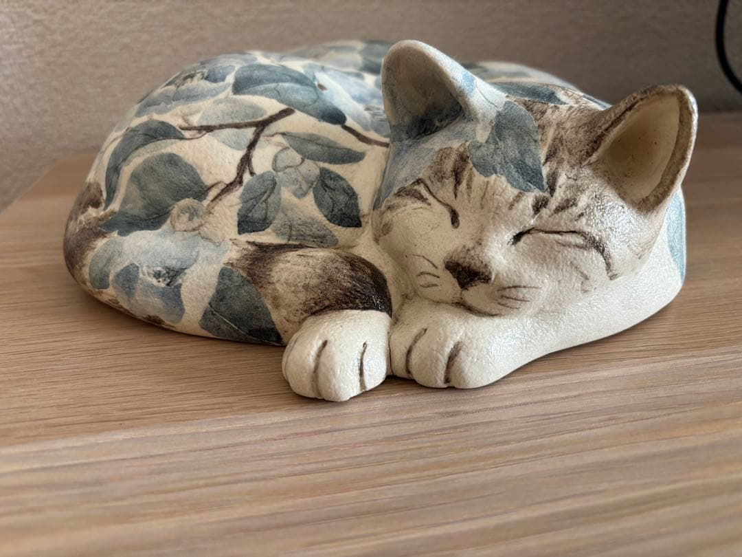 今田香　陶猫　眠り猫