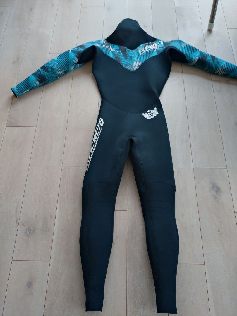 【カワイイBEWET】ジャージフルスーツ　裏起毛　Mサイズ