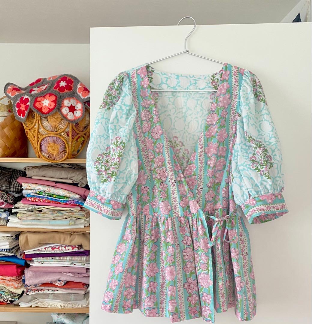 ラバリ風　カシュクールブラウス