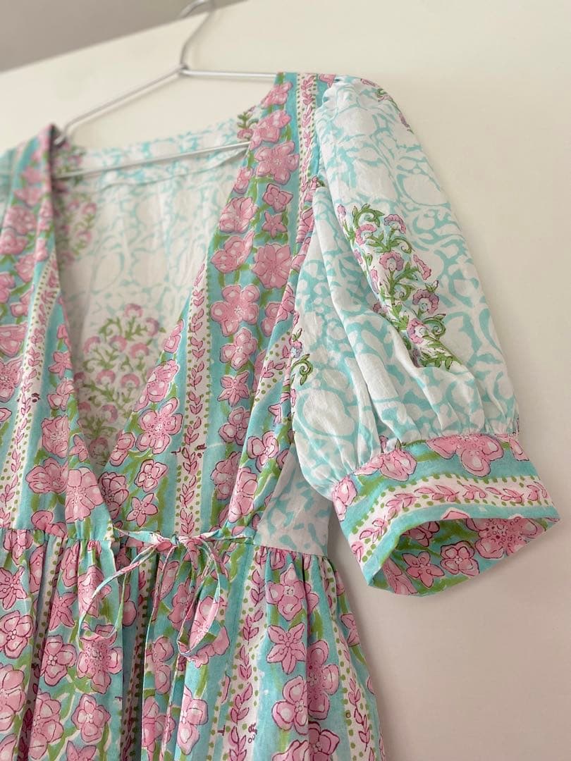 ラバリ風　カシュクールブラウス