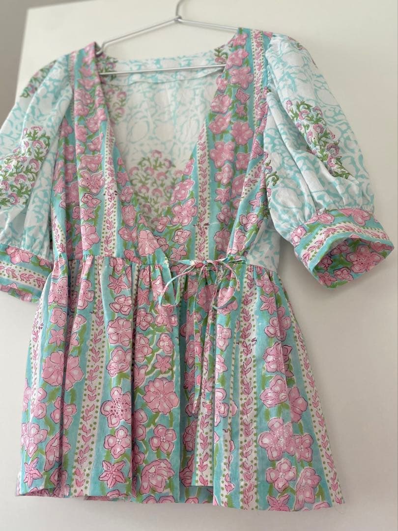 ラバリ風　カシュクールブラウス