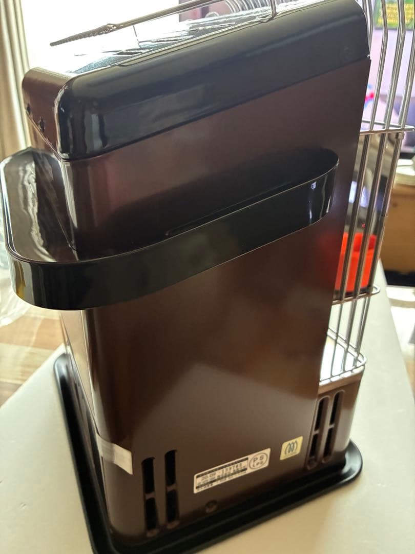 【新品未使用品】イワタニ カセットガスストーブ デカ暖 CB-HPR-DBR