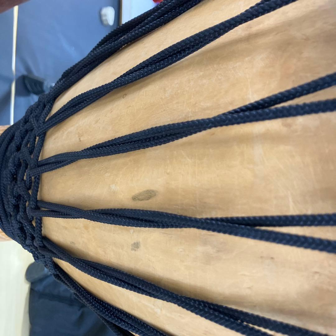 ジャンベ　高さ約60㎝　ヘッド面約32㎝