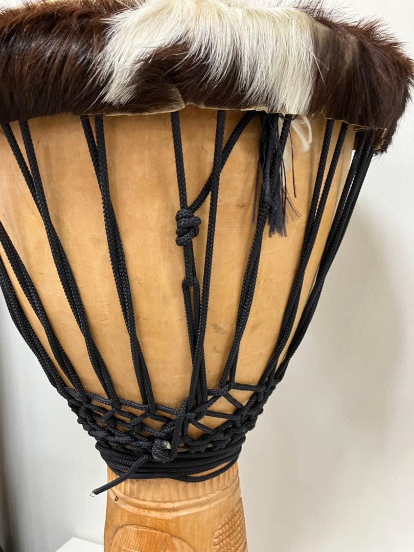 ジャンベ　高さ約60㎝　ヘッド面約32㎝