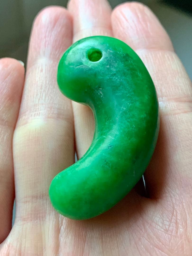 古墳期　出土　糸魚川超ろんかん翡翠勾玉　縄文　弥生　石器　大珠　根付　土器　化石