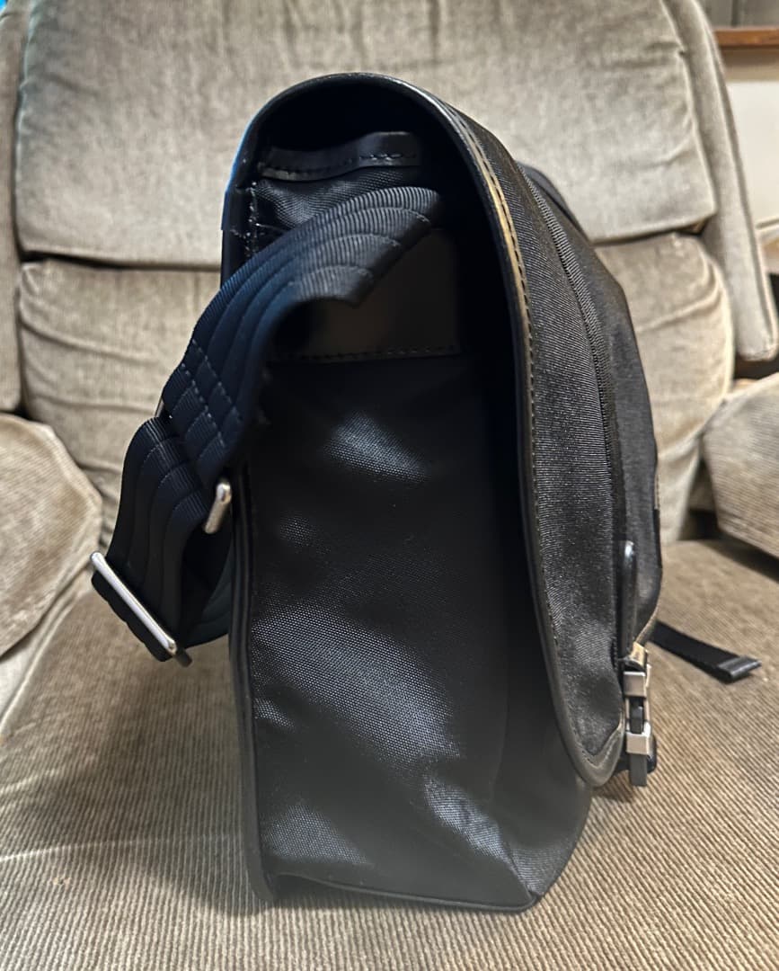 ポロ　ラルフローレン　メッセンジャーバッグ　ショルダーバッグ　　A4　未使用新品