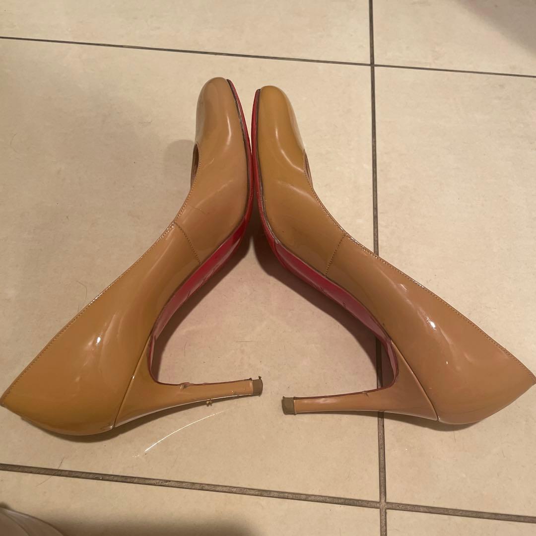 Christian Louboutin ベージュ ハイヒール　38