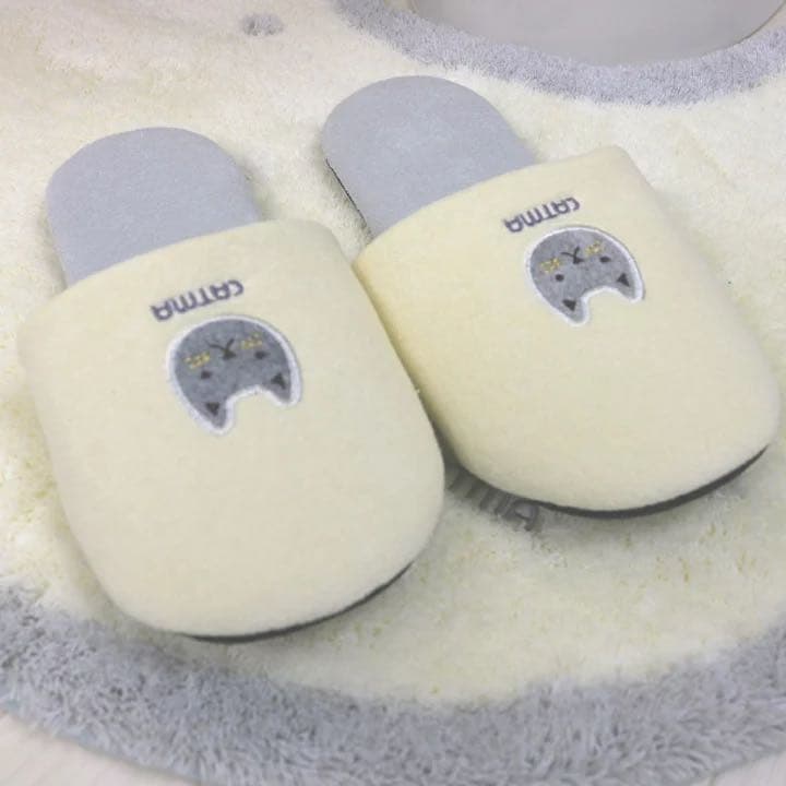 トイレマット 新品 セット４点 アイボリー 白 ネコ キャット 吸着タイプ