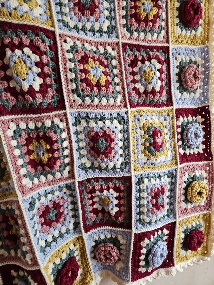 立体お花モチーフ　マルチカバー