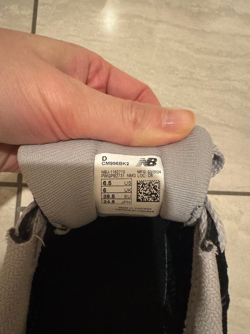 【(^_^)】New Balance 990 ブラック
