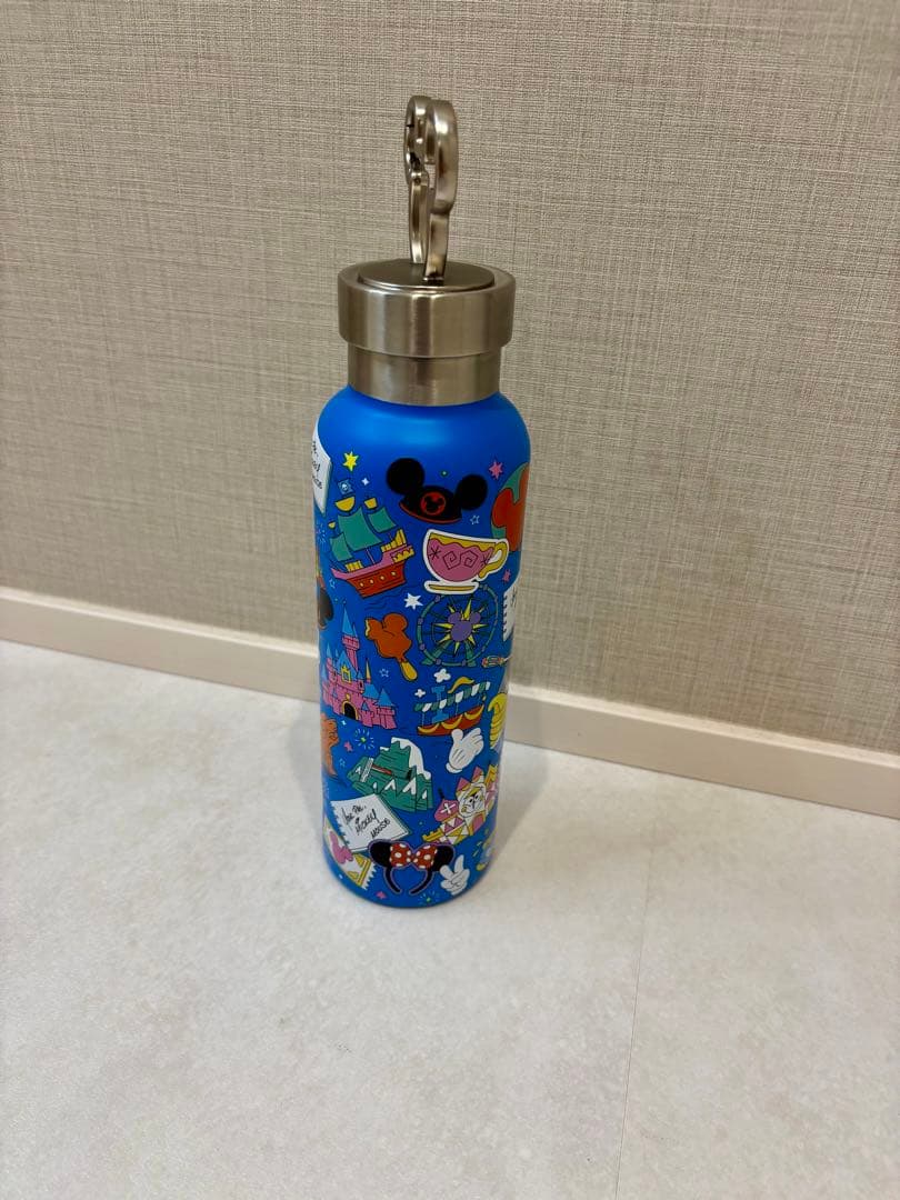 【新品未使用】カリフォルニアディズニー ステンレス製ウォーターボトル　日本未発売