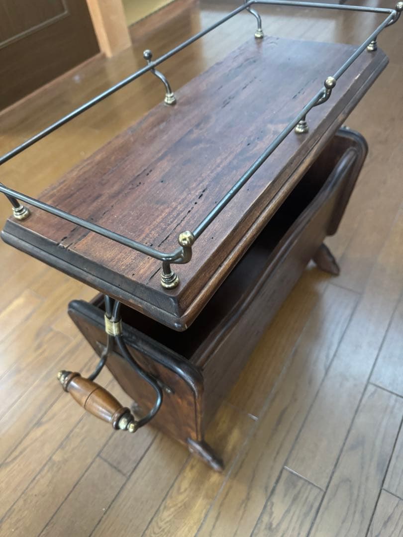 木製マガジンラック