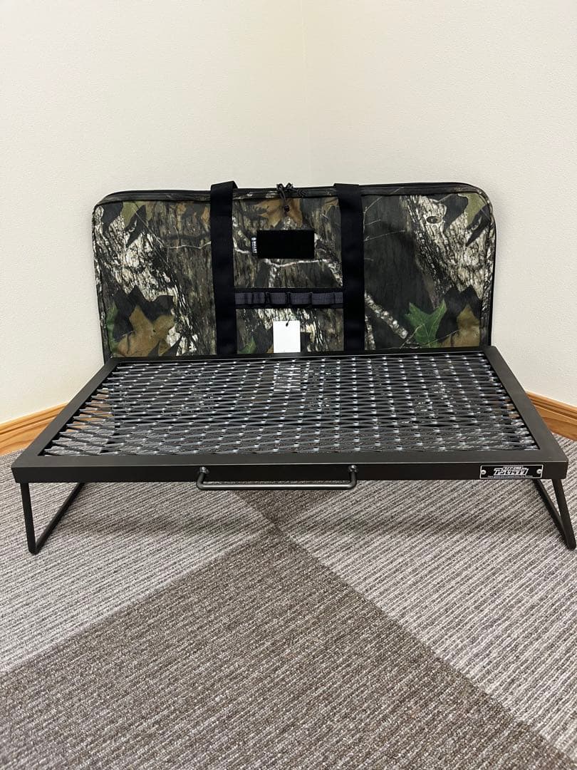 アイアンテーブル低っ　初回限定プレート　サンゾー工務店　アシモクラフツ