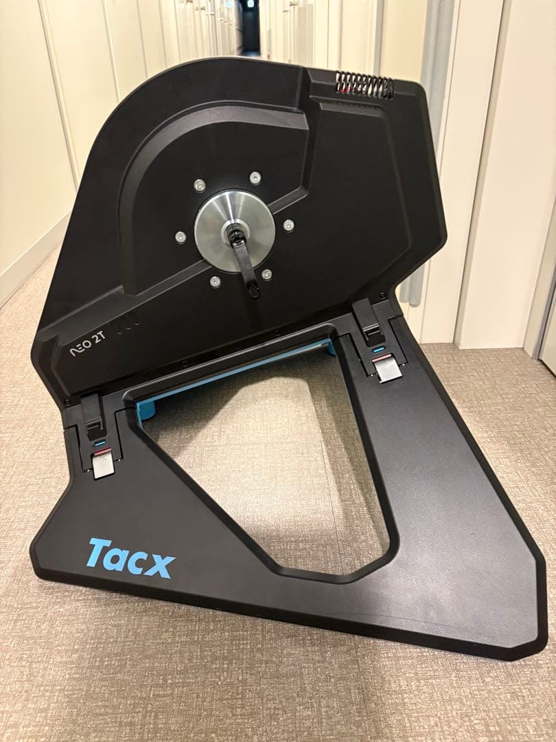 Tacx NEO 2T スマートトレーナー