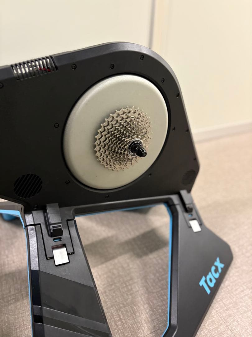 Tacx NEO 2T スマートトレーナー