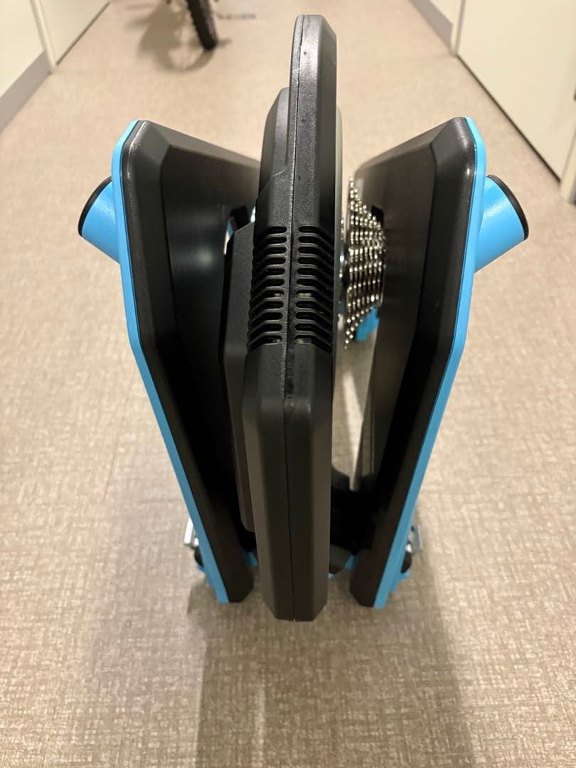 Tacx NEO 2T スマートトレーナー