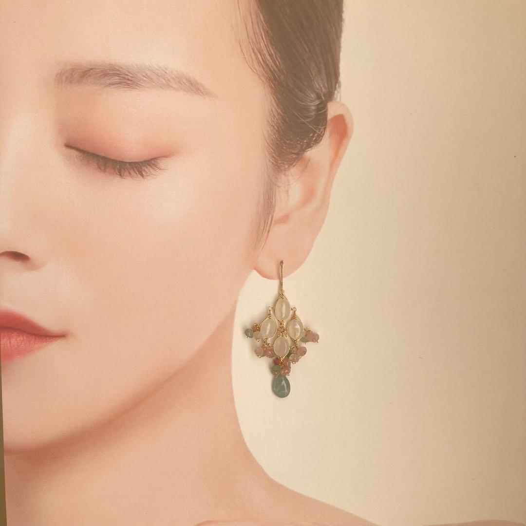 14kgf ムーンストーンとアクアカイヤナイトのピアス