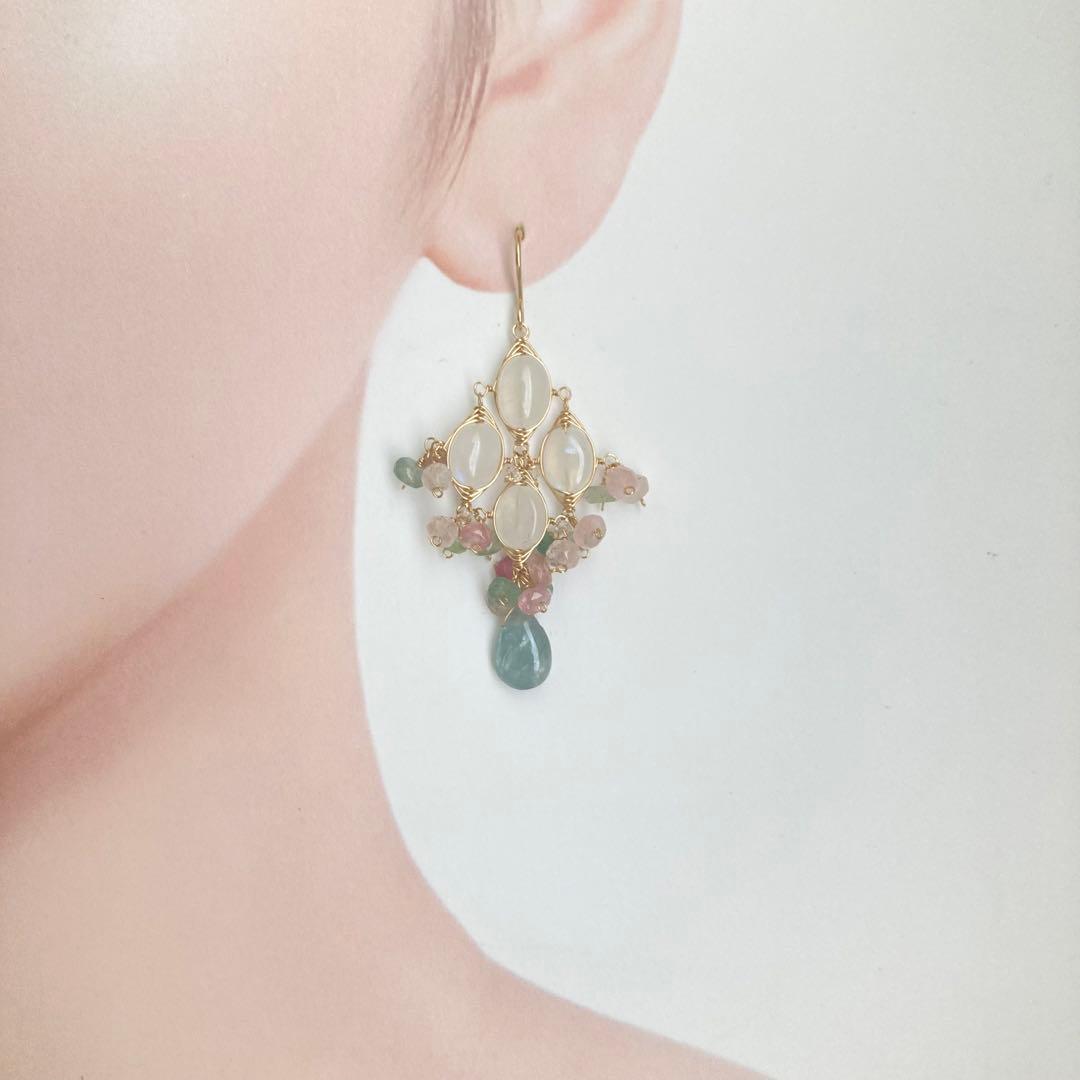 14kgf ムーンストーンとアクアカイヤナイトのピアス