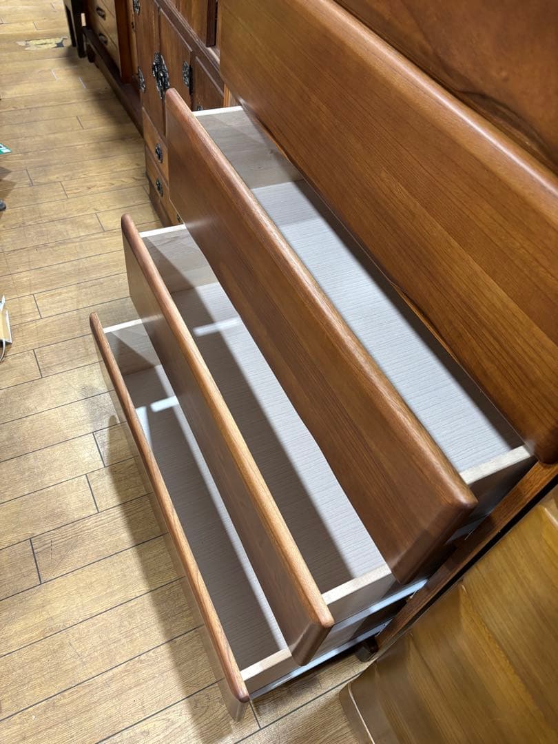 T76 木製チェスト