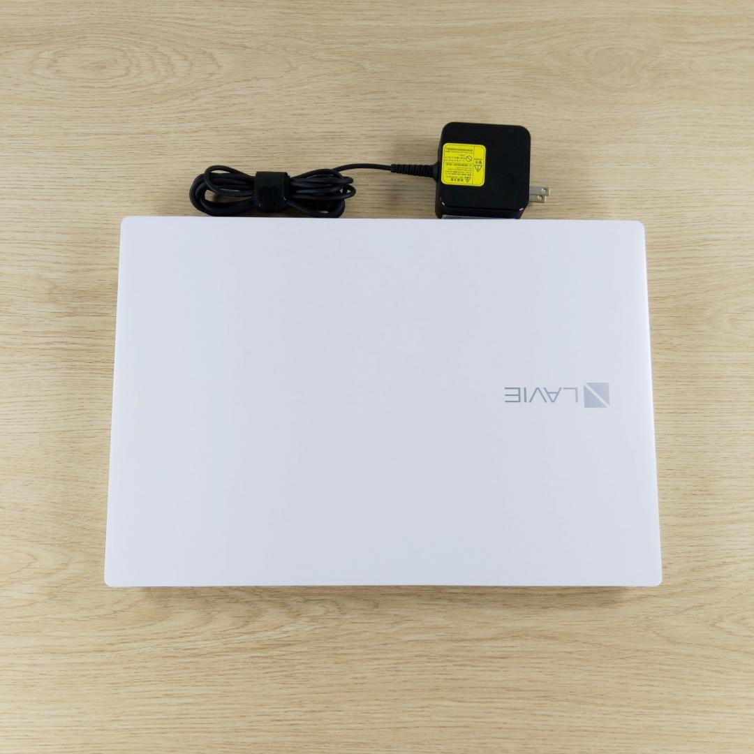 超美品！ 第8世代i3☆SSD256GB☆Win11 ノートパソコン カメラ付き