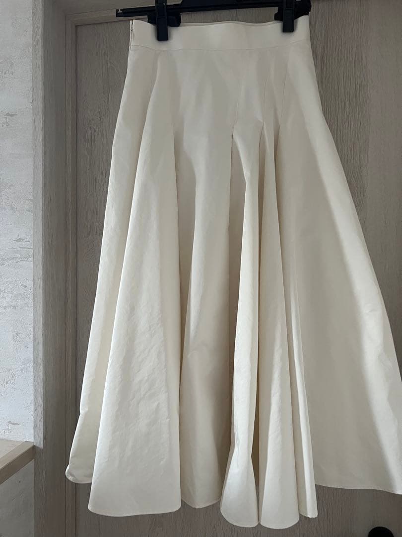 アナイ☆ツイルイレギュラーフレア スカート