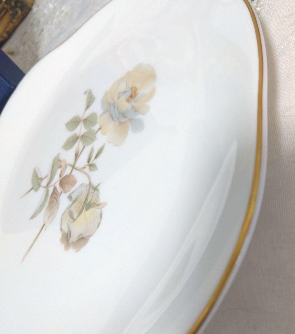 新品箱入　イギリス製　ロイヤルドルトン　ヨークシャーローズ　BBプレート 薔薇