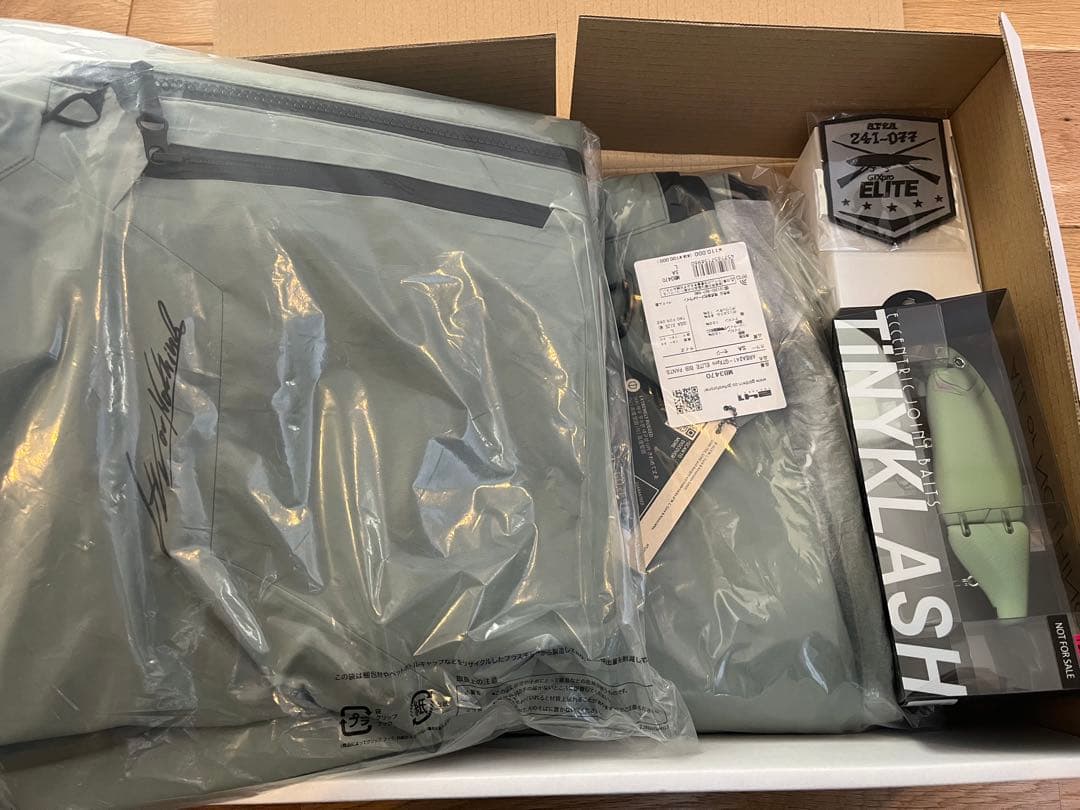 【値下げ】DRT×AREA241 ELITE SAGE Lサイズ上下セット