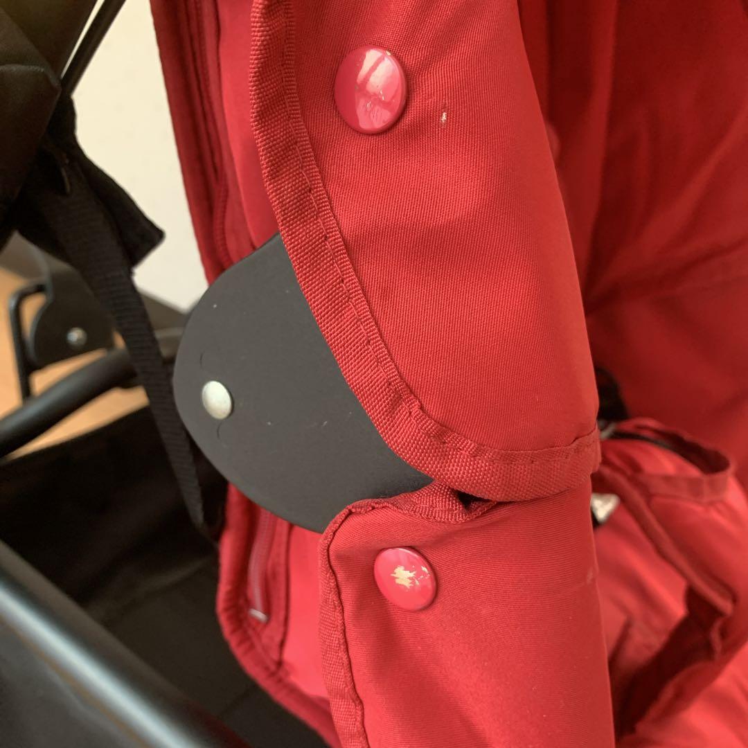 AirBuggy レッドベビーカー 5点式ハーネス