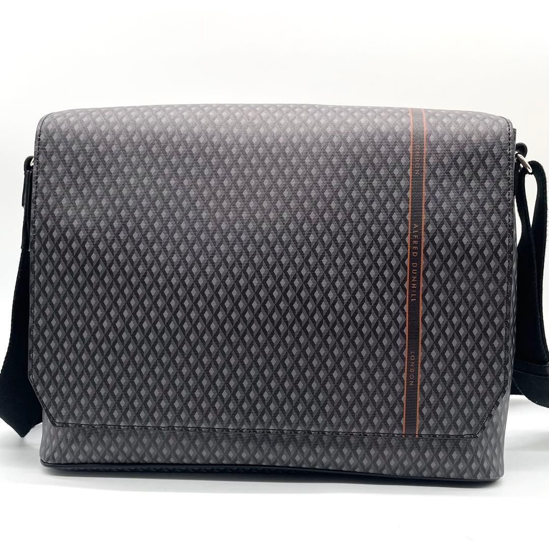 【未使用級】ダンヒル エンジンターン メッセンジャーバッグ PVC レザー 黒