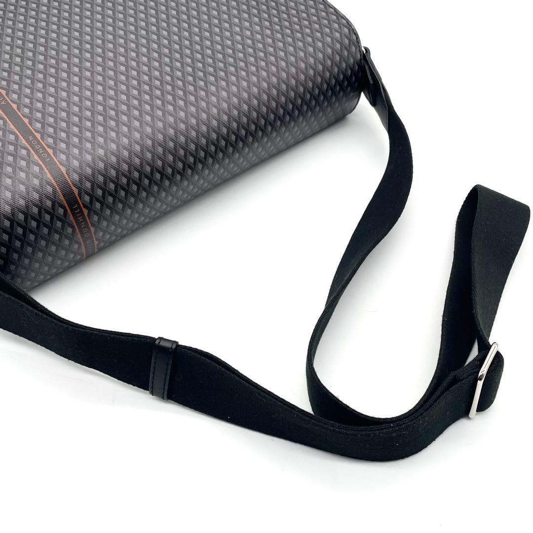 【未使用級】ダンヒル エンジンターン メッセンジャーバッグ PVC レザー 黒