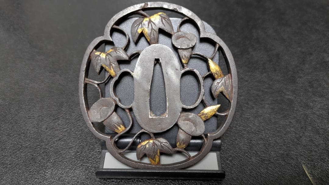 カ*ズ様 無銘：朝顔の図 鉄鍔