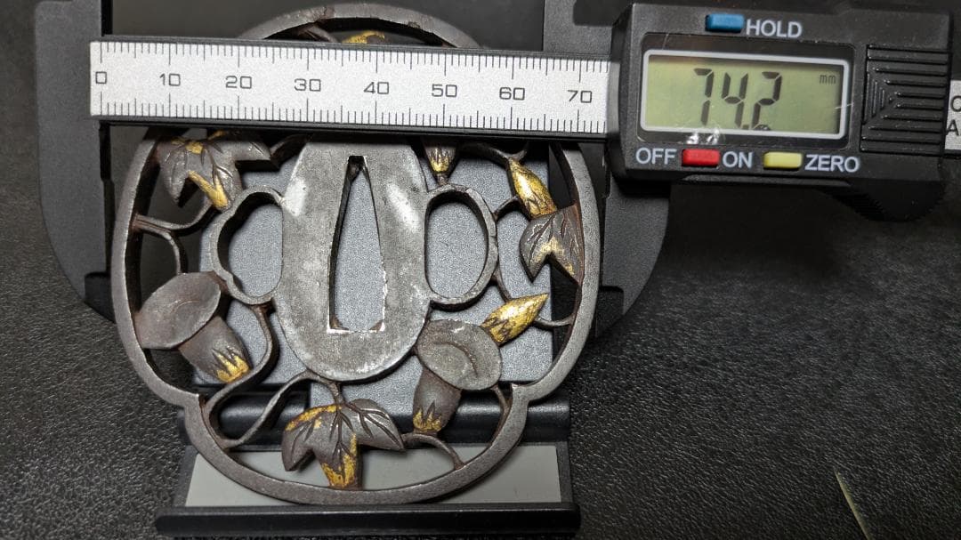 カ*ズ様 無銘：朝顔の図 鉄鍔