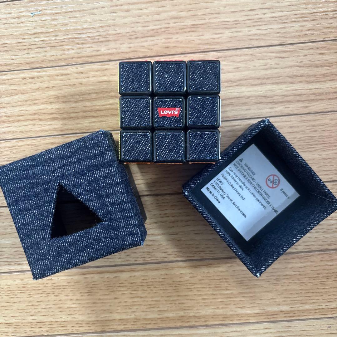 Levi’s ✖️ Rubik’s Cube