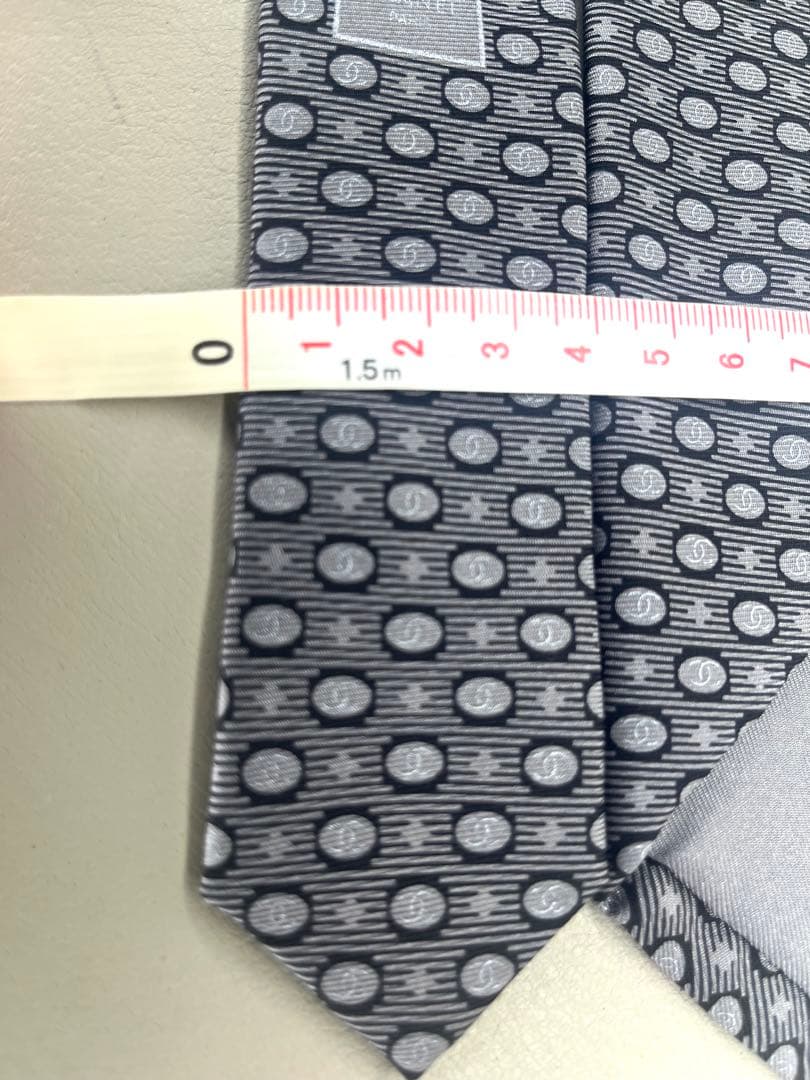 超美品★ CHANEL シャネル　シルク100% ネクタイ　ココマーク　グレー