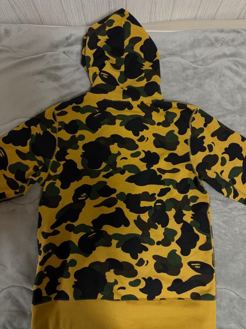 A Bathing Ape カモフラージュパーカー