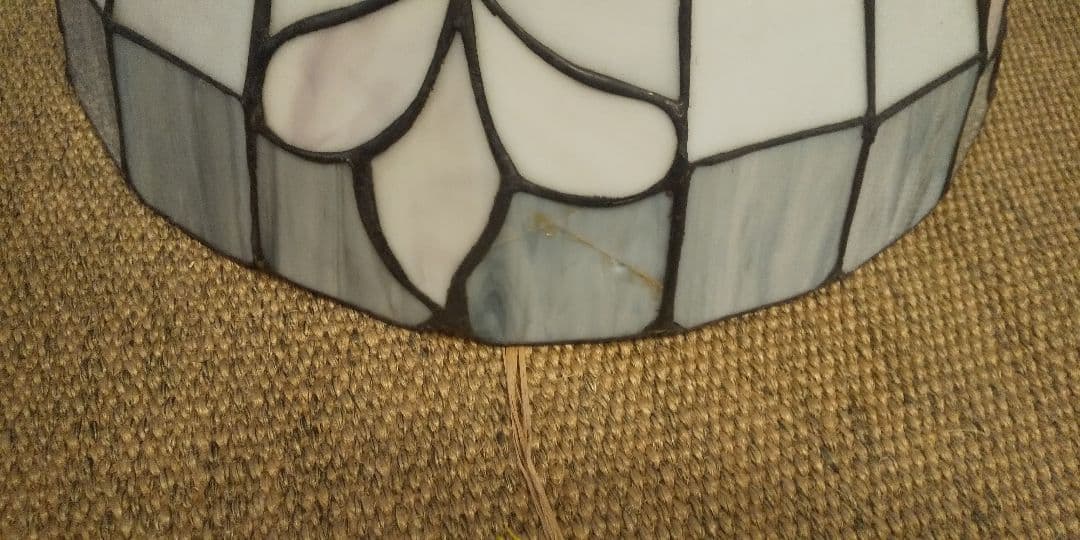 ハンドメイド最安値ステンドグラス3灯式ペンダントライト昭和レトロ　ステンドグラス