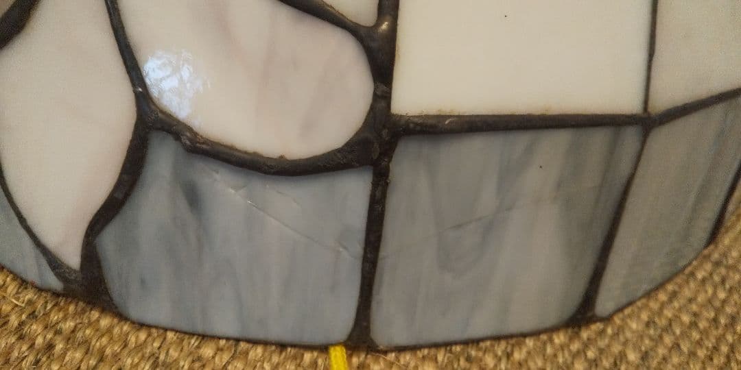 ハンドメイド最安値ステンドグラス3灯式ペンダントライト昭和レトロ　ステンドグラス