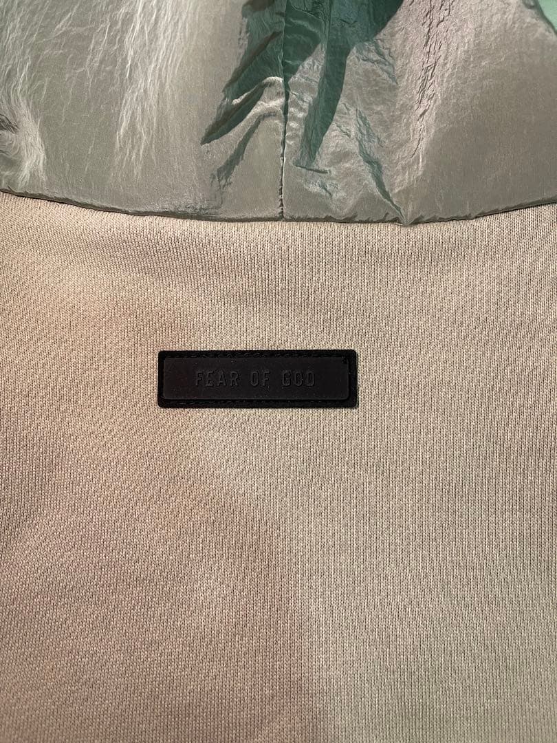 ESSENTIALS FEAR OF GOD グレー フーディ価格28600円