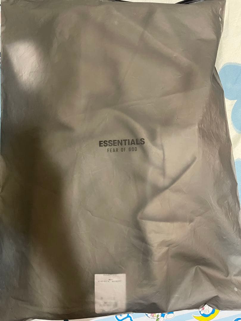 ESSENTIALS FEAR OF GOD グレー フーディ価格28600円