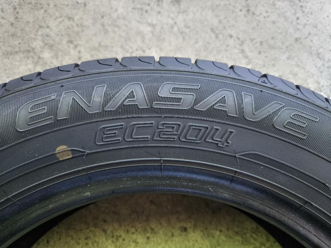 送料込☆2023年製 ダンロップタイヤ 175/65R14日本製☆2本