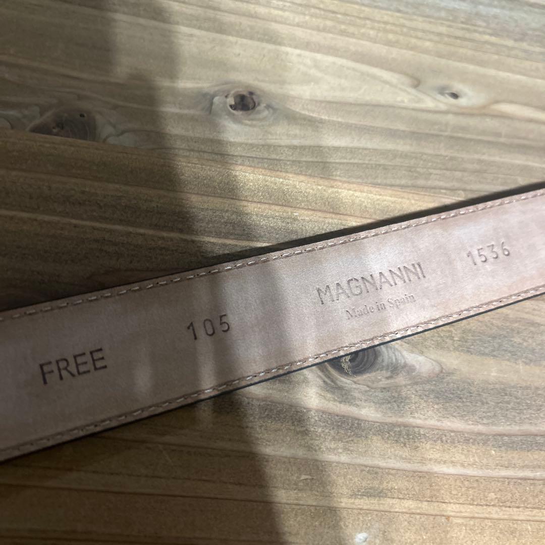 新品未使用 マグナーニ 3cm幅ベルト