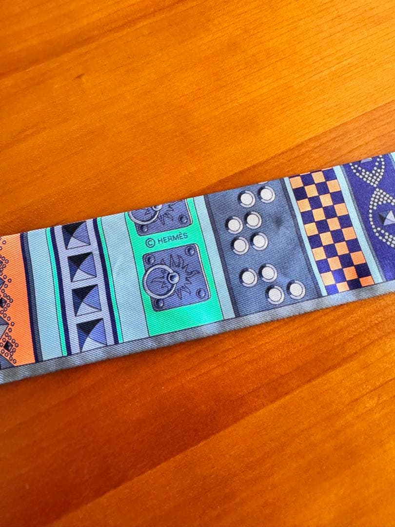 超美品 HERMES エルメス ツイリー 箱付