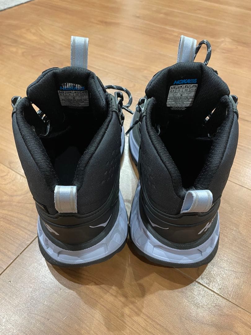 HOKA ホカ STINSON MID GTX／登山 ハイキング 23.5㎝