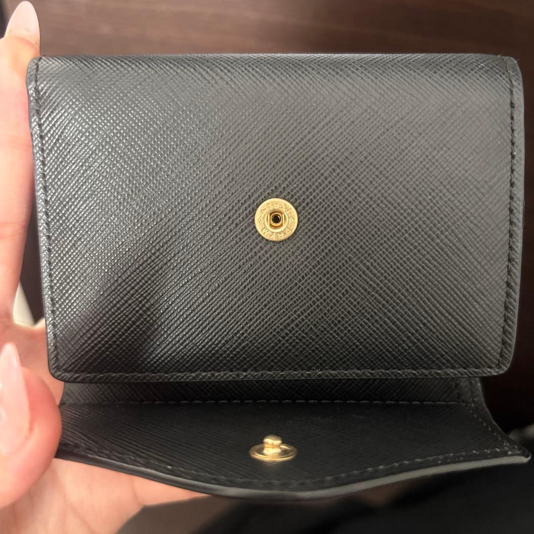 agnes b. 　サフィアーノレザー　フラップ折り財布　ブラック