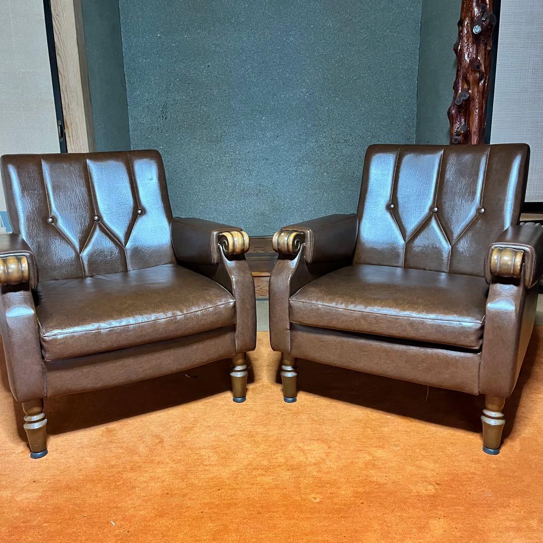 1人掛けソファー　アームレスト付き　②