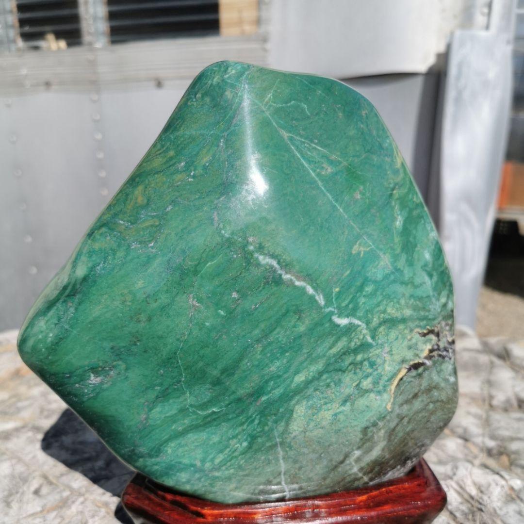 ナミビア翡翠　6.4キロ　翡翠　ヒスイ　鑑賞石　石　置物　オブジェ　インテリア